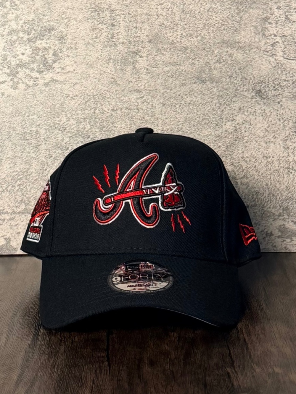 New Era Atlanta Braves Lightning Logo 9FORTY Snapback Black 1995 Side Patch Hat